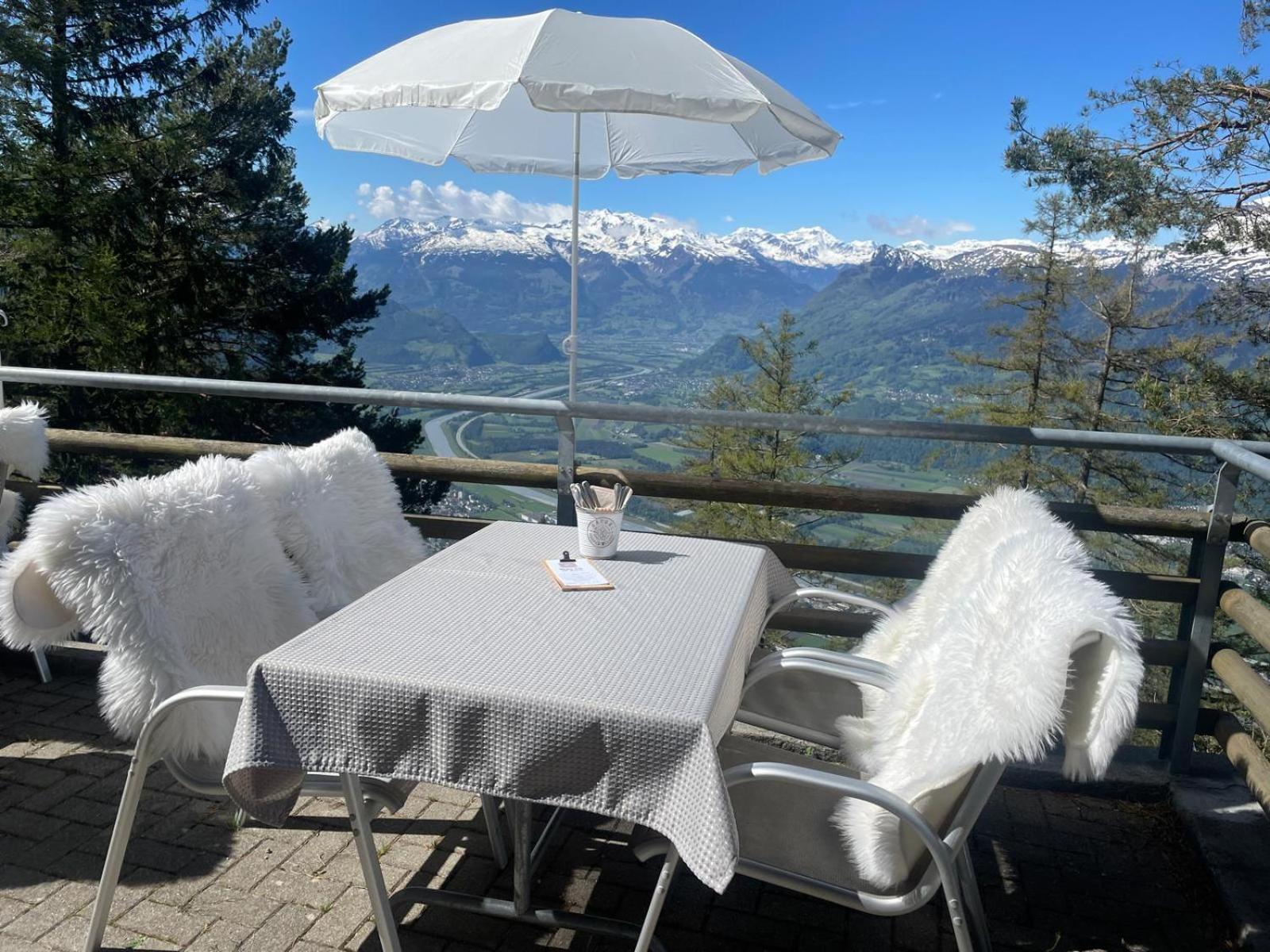 Berggasthaus Matu Triesenberg Exterior foto
